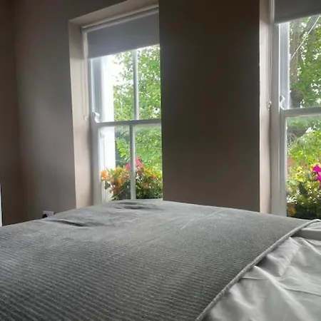 The Merry Cobbler فندق *